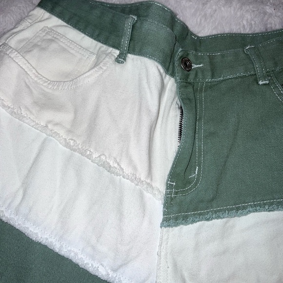 Mens oversized jean runs small - Picture 5 of 6